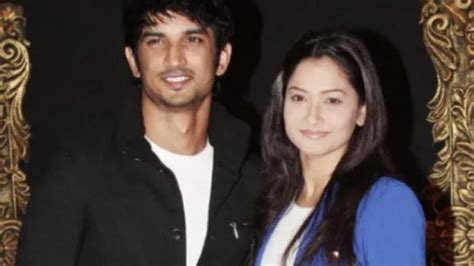 Video Ex Girlfriend Ankita Lokhande Visits Sushant Singh Rajputs