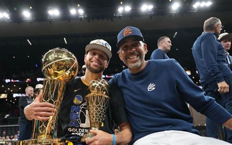 In Details About Stephen Currys Father Dell Curry. His Married Life