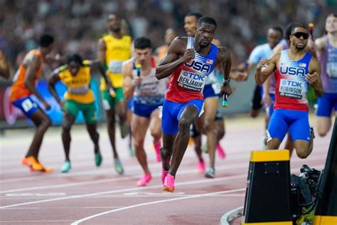 From Bronze To Gold Rai Benjamin Anchors Us Mens 4x400 Relay To World