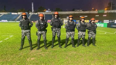 Bm Garante Seguran A Em Partida De Futebol Pelo Campeonato Ga Cho