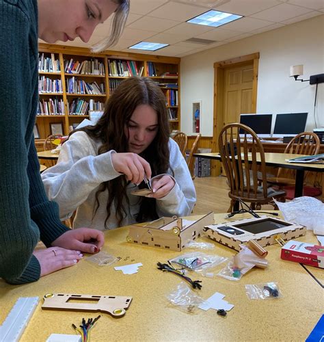 Hershey Middle Schoolers Build Computers, Experience Digital Age ...