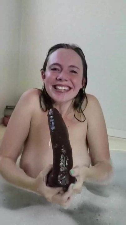 Beeindruckender Schwarzer Dildo Tief In Den Hals XHamster