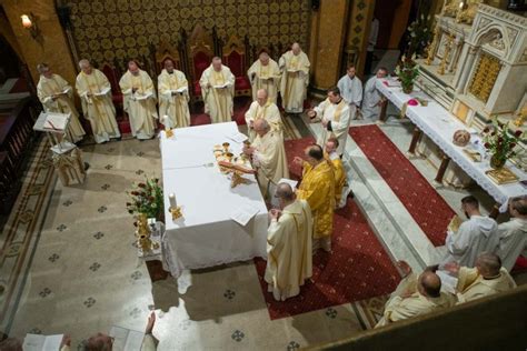 ARCB Liturghia Crismei celebrată la Catedrala Sf Iosif