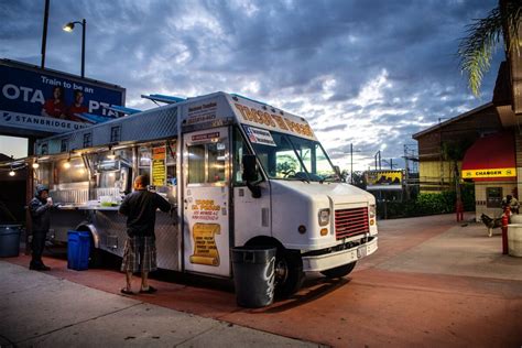 Police Investigate Robberies And A Shooting At Taco Trucks Los