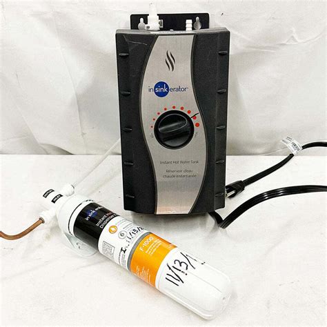 Insinkerator Hwt F1000s Instant Hot Water Tank And Filtration System Ebay