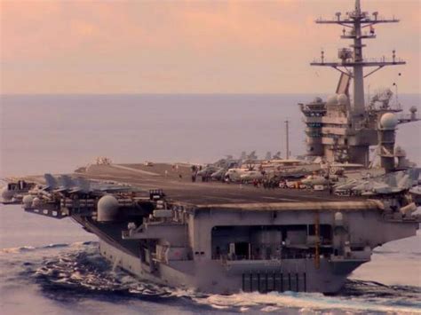 Life On A Naval Aircraft Carrier In High Resolution Pictures