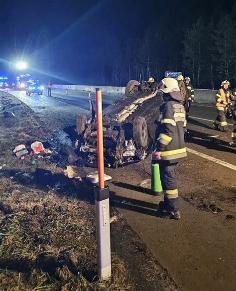 Schwerer Unfall Auf A Klagenfurter Berschlug Sich Mit Auto