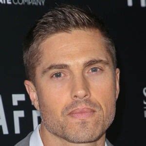 Eric Winter - Age, Family, Bio | Famous Birthdays