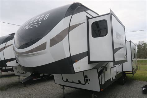 New 2023 Rockwood Signature 2893bs Overview Berryland Campers