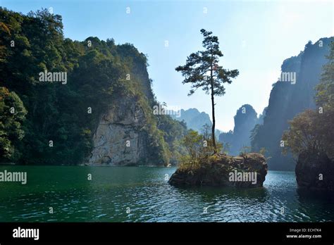 Baofeng Lake Unesco World Heritage Site Wuling Yuan Zhangjiajie