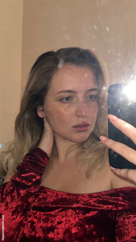 Yourwhiterabbitt Nude OnlyFans Leaks Fappening FappeningBook