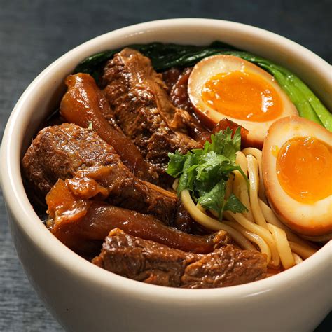 晶華紅燒牛肉麵 Regent Braised Beef Noodles Soup 晶華美食到你家 五星美饌外帶外送餐 台北晶華酒店