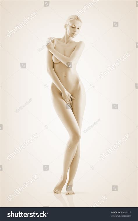 Beautiful Naked Woman Poses Covering Itself Stock Photo 31624117 Shutterstock