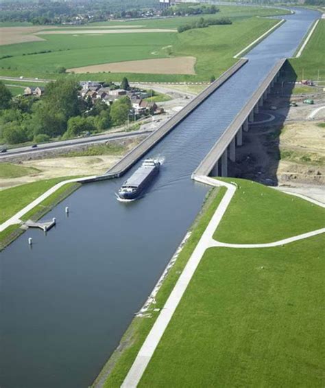 Get Fun Here 10 Incredible Navigable Aqueducts