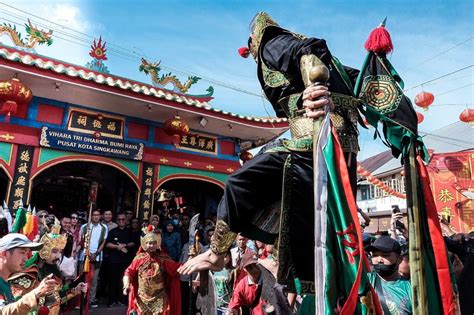 Siaran Pers Menparekraf Kunjungi Destinasi Wisata Budaya Di Singkawang