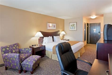 Holiday Inn Express Spokane Downtown (Spokane, WA): What to Know BEFORE ...