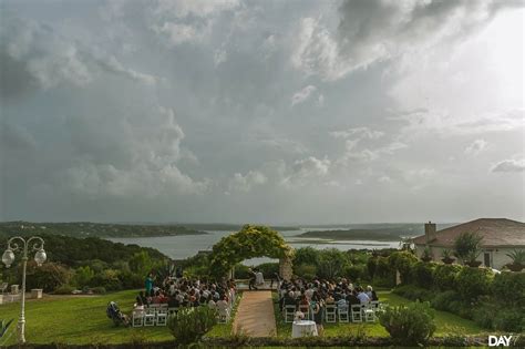 Vintage Villas Austin Wedding by Day 7 Photography