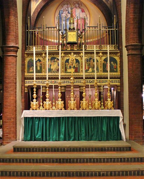 The Roman Anglican: Shrine of Our Lady of Walsingham