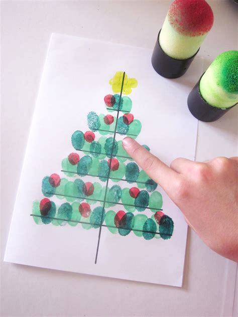 diy carte sapin de noel avec des empreintes de doigts sapin