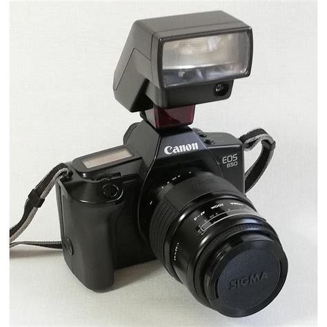 Canon EOS 650 Sigma 35 135mm Lens Speedlite 300EZ 3 Piece Camera