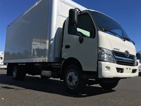 2015 Hino 195 Box Van Truck For Sale 2839