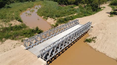 Mopc Construir Este A O Metros Lineales De Puentes Met Licos En