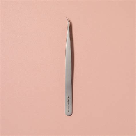 Classic Pick Up Tweezer The Lash Collection