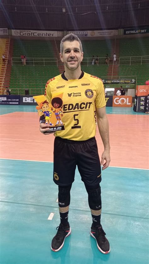 Vedacit Vôlei Guarulhos vence América Vôlei e entra para o G4