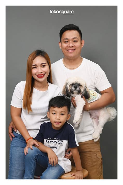 Family time is the best... - Fotosquare Self-Portrait Studio