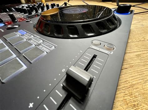 Test: Pioneer DDJ-FLX6 DJ-Controller - AMAZONA.de