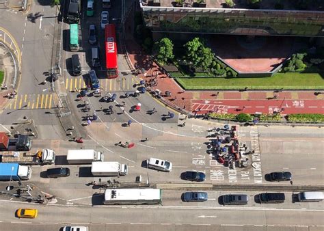 Protesters barricade many major roads in Hong Kong to disrupt traffic - Dimsum Daily