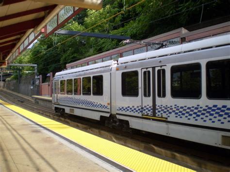 Pittsburgh Light-Rail Stations Get Free WiFi – Next City