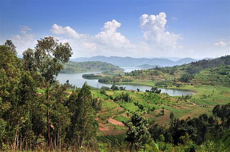 Les Beautés Du Rwanda Le Pays Des Mille Collines Magazine Du Voyageur