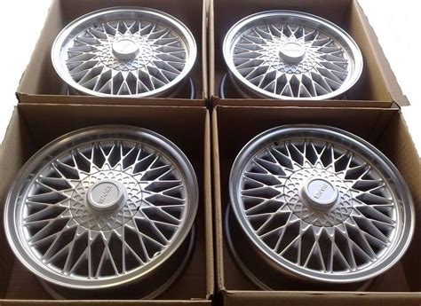 Jeu Complet 4 Jantes SAAB Cross Spokes 16 Pouces Pour SAAB 900 Et SAAB