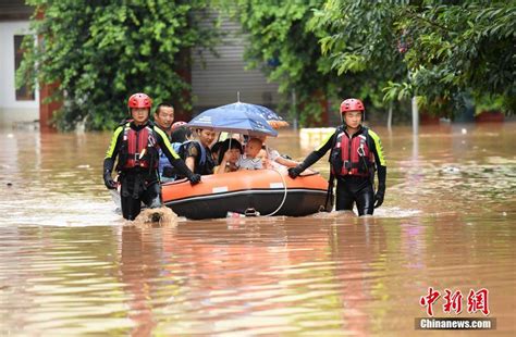 四川眉山遭遇暴雨洪灾袭击 民房农田被淹 中宏网