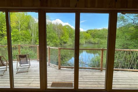 Cabane sur pilotis Bourgogne Franche Comté Cabane Spa Céleste