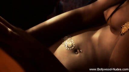 Shows Her Love Of Being Naked And Feeling Powerful Nude