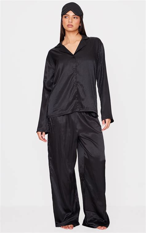 Ensemble De Pyjama Long En Jacquard É Noir À Rayures Lingerie Pyjamas PrettyLittleThing FR
