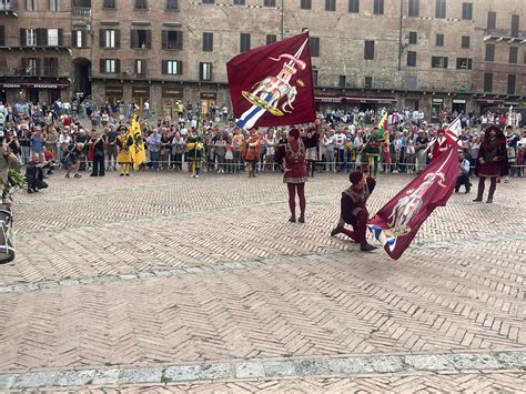 Consegna Masgalano Alla Contrada Della Torre La Gallery Radiosienatv