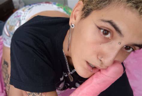 AkameQueen DILDO POV ManyVids