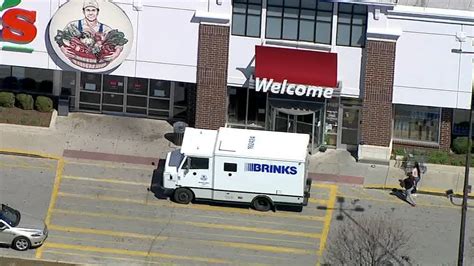 3 Armored Trucks Robbed In Chicago Area Wednesday Youtube