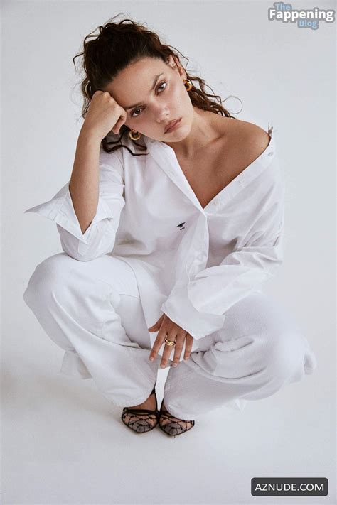 Dafne Keen Sexy And Hot Photos Collection AZNude