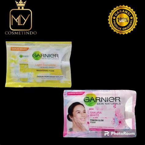 Garnier Light Complete Brightening Foam Garnier Sakura White Pinkish