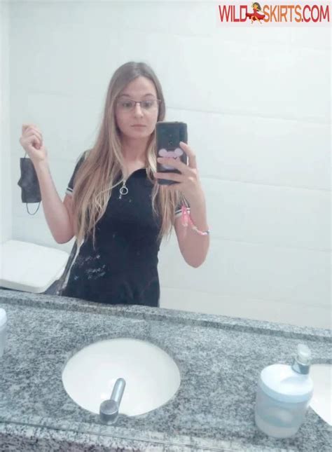 Ana Karolina Eisen Sygrid Fjaraspirit Nude Leaked Photo