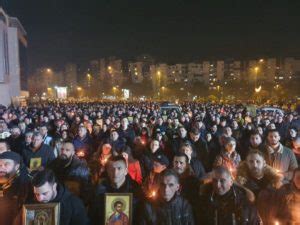 Svi na ulice sa ikonama Poziv sveštenstva iz Podgorice video СРБИН