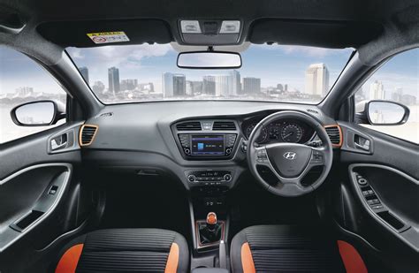 Hyundai Elite I20 Launched With Dual Tone Apple CarPlay And Android