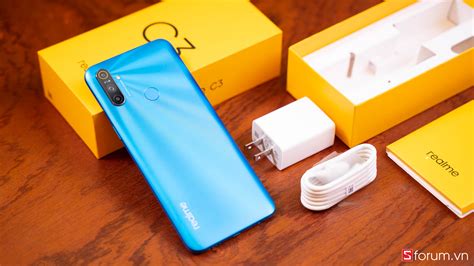 Mở hộp Realme C3 Cảm giác cầm nắm tốt pin khủng nhưng không có sạc