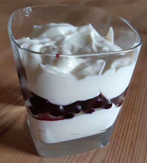 Mascarpone Quark Dessert Mit Heidelbeeren Von Dastrinchen Chefkoch