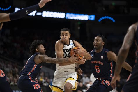 Iowa Mens Basketball Forward Kris Murray Declares For 2023 NBA Draft