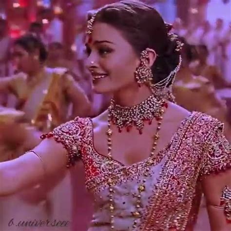 Aishwarya Rai Bachchan And Madhuri Dixit S Dance Together Looking